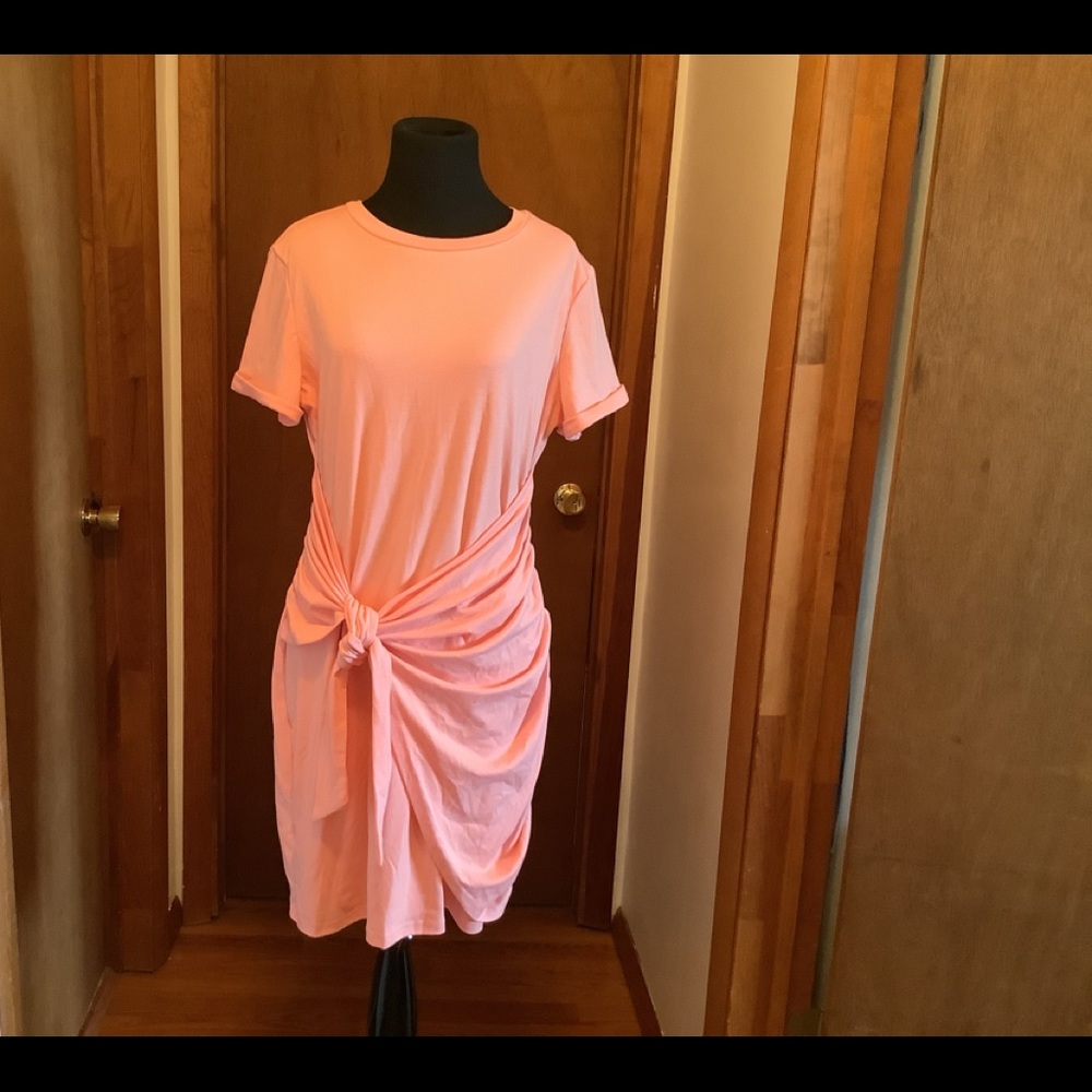 128 Ladies Lillusony Classic dress